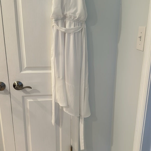 Express Opened Side/ High Low Designed Midi Sleeveless White Dress - Picture 9 of 11